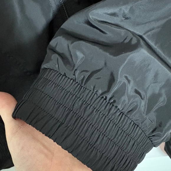 Good American Dolman-Sleeve Cropped Track Jacket Black Womens SZ 3/L - Picture 5 of 8